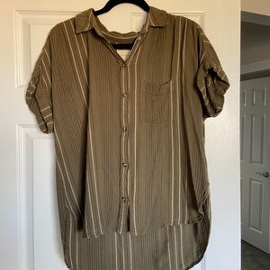 AE Women’s Button up